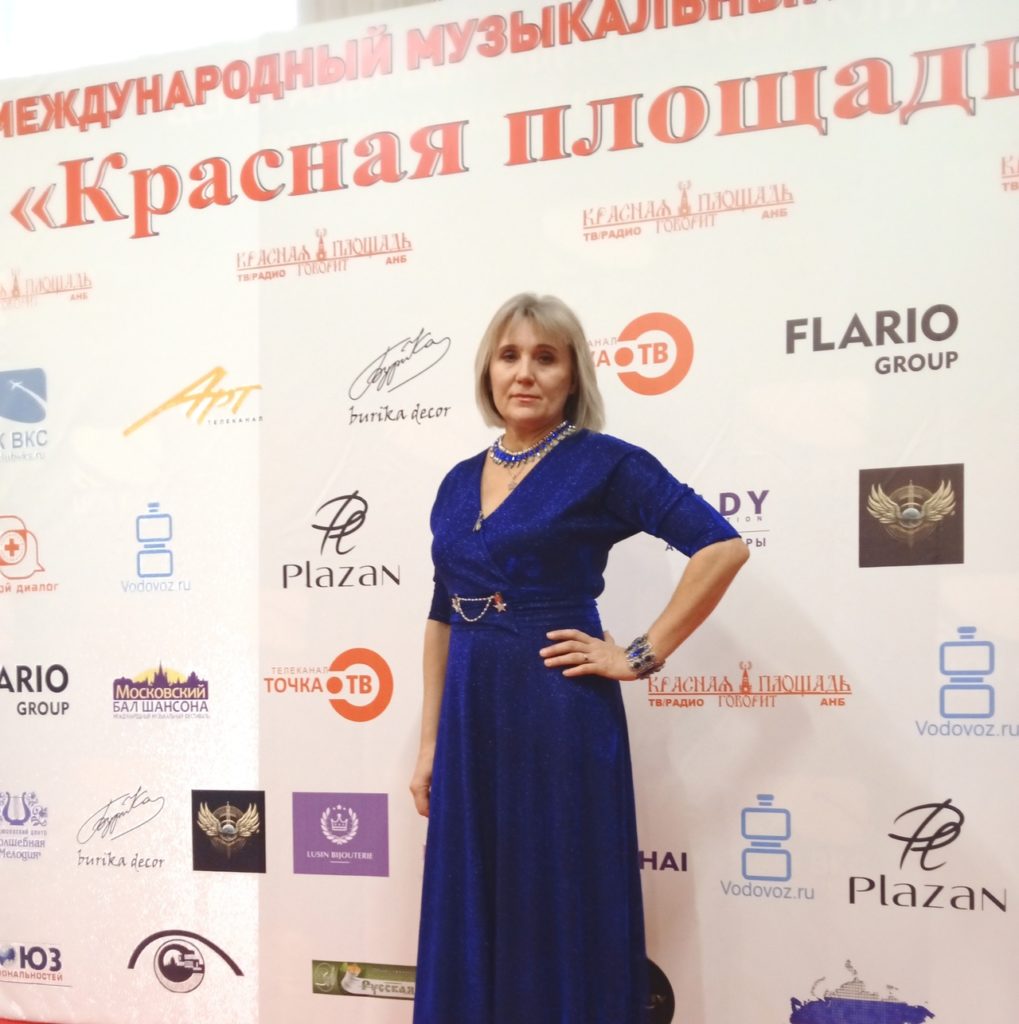 Веста (Юлия Чуб): От радиоэфиров до цифрового успеха певица