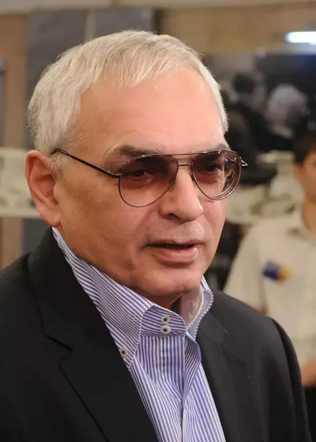 Шахназаров