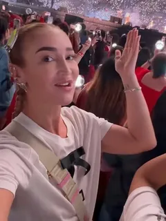 Бузова