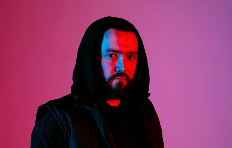MorozI — «Только сам»: Мужская самостоятельность и жесткая правда о «бесплатной» помощи